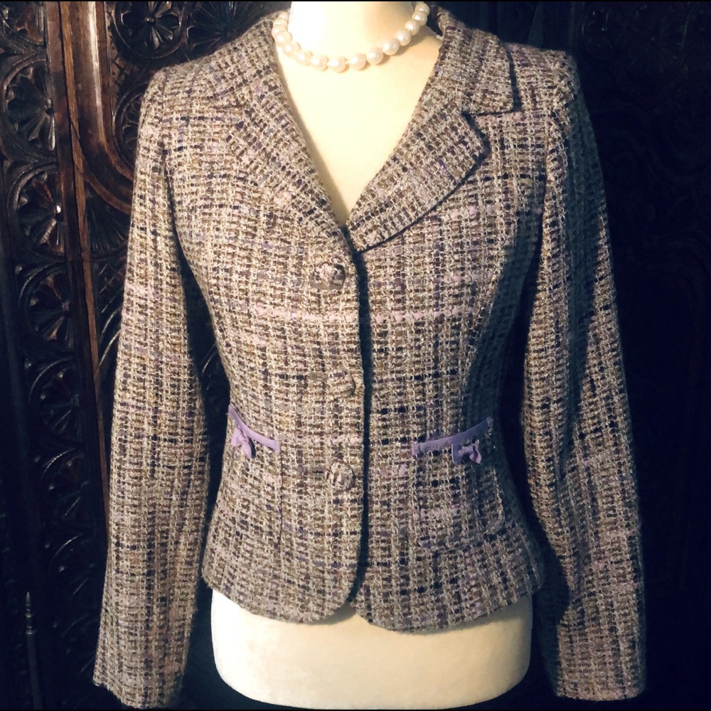 Beautiful Feminine Blazer
